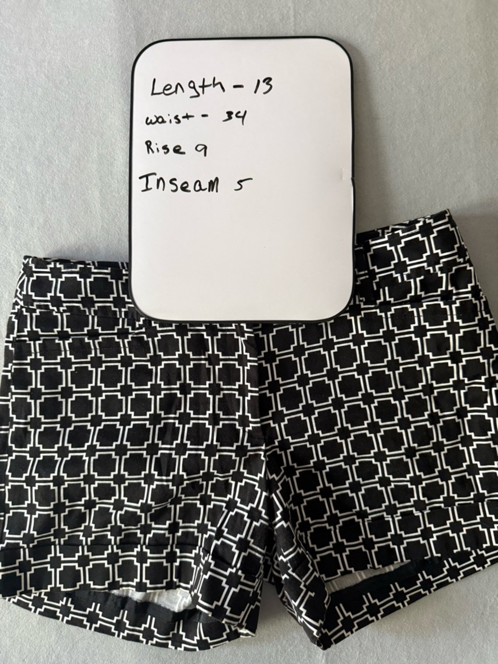White House Black Market Chino Shorts Black White Design Cotton Spandex Size 10 - Picture 10 of 11